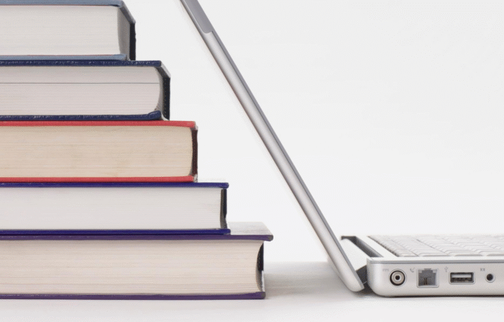 أفضل 10 روايات عربية لا بد أن تقرأها قبل نهاية 2025