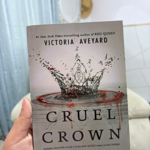 Cruel Crown - Victoria Aveyard