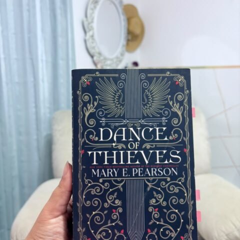 Dance of Thieves - Mary E. Pearson