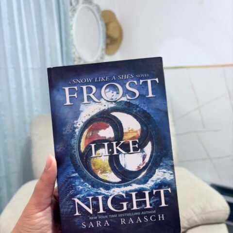 Frost Like Night - Sara Raasch