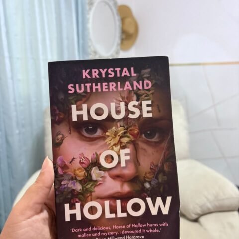 House of Hollow - Krystal Sutherland