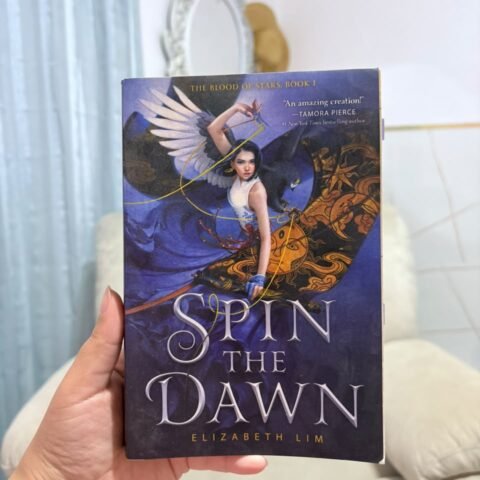 Spin the Dawn - Elizabeth Lim