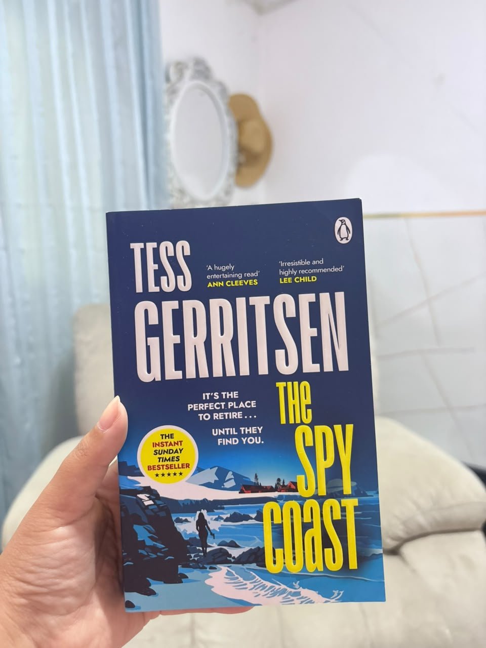 The Spy Coast - Tess Gerritsen